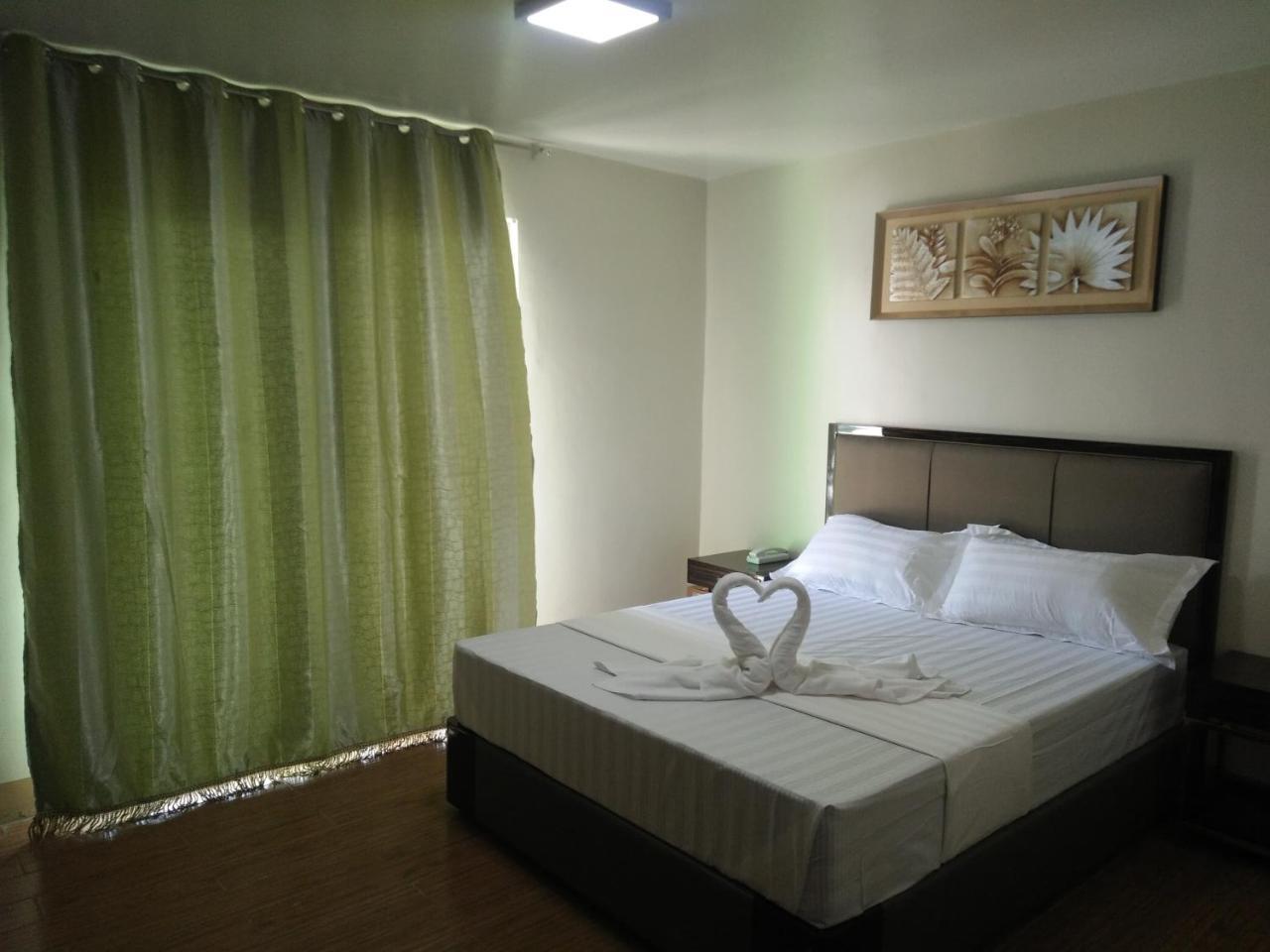 Meaco Royal Hotel - Batangas City Экстерьер фото