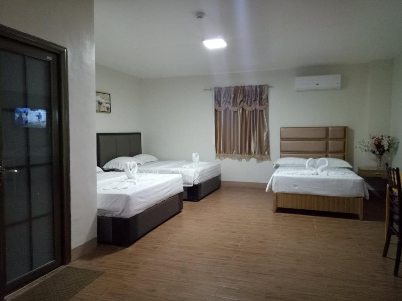 Meaco Royal Hotel - Batangas City Экстерьер фото